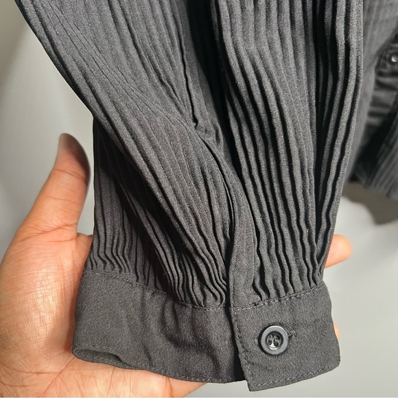 PrettyLittleThing Black Pleated Long Sleeve Oversized Button Down Blouse… - Picture 5 of 7